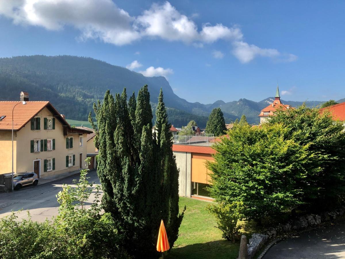 Auberge Pour Tous Vallorbe Exterior photo